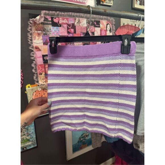 H&M Dresses & Skirts - Crochet mini skirt